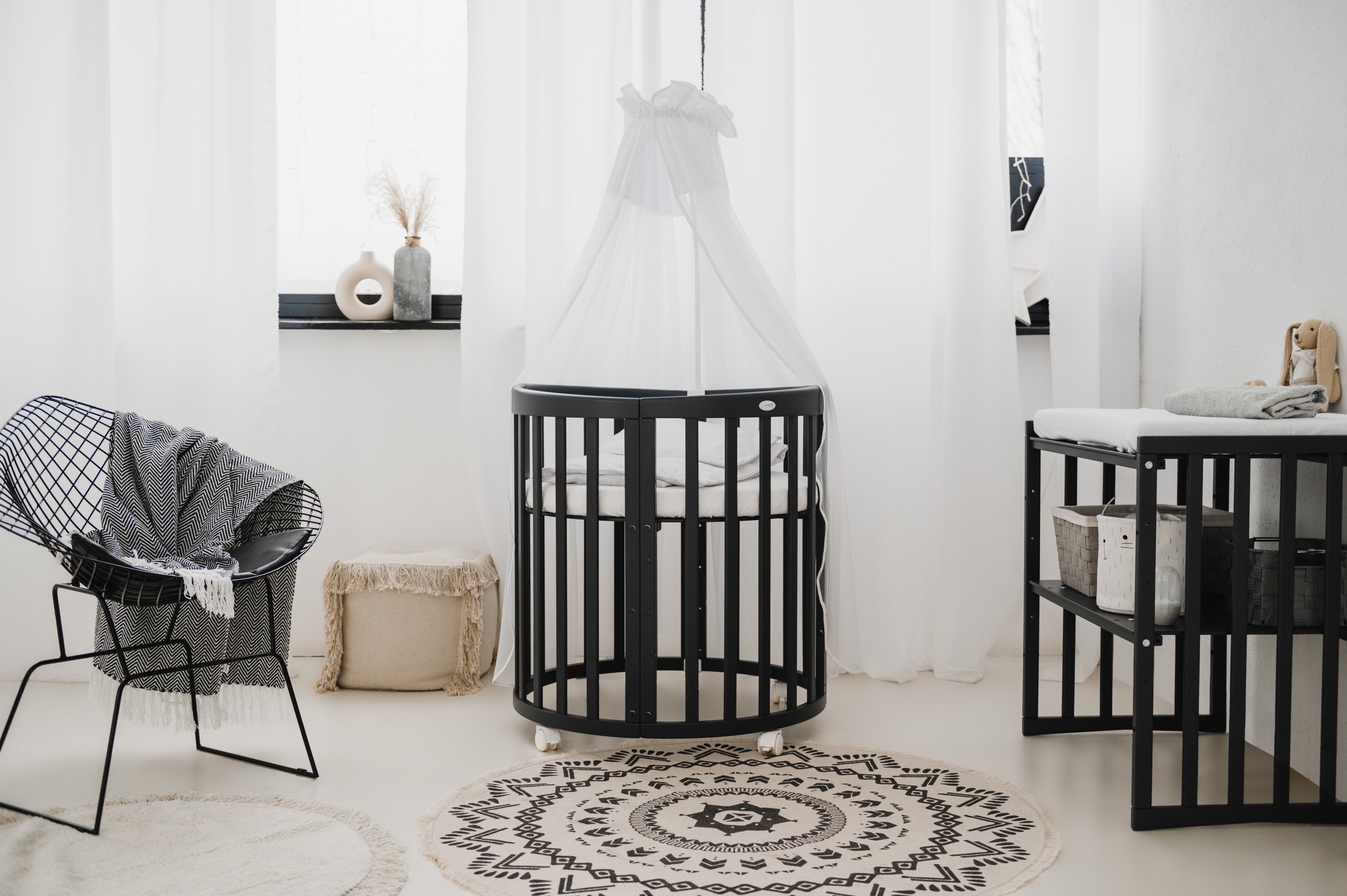 7in1 Babybett Oval Graffiti Bundle – inkl. Matratze