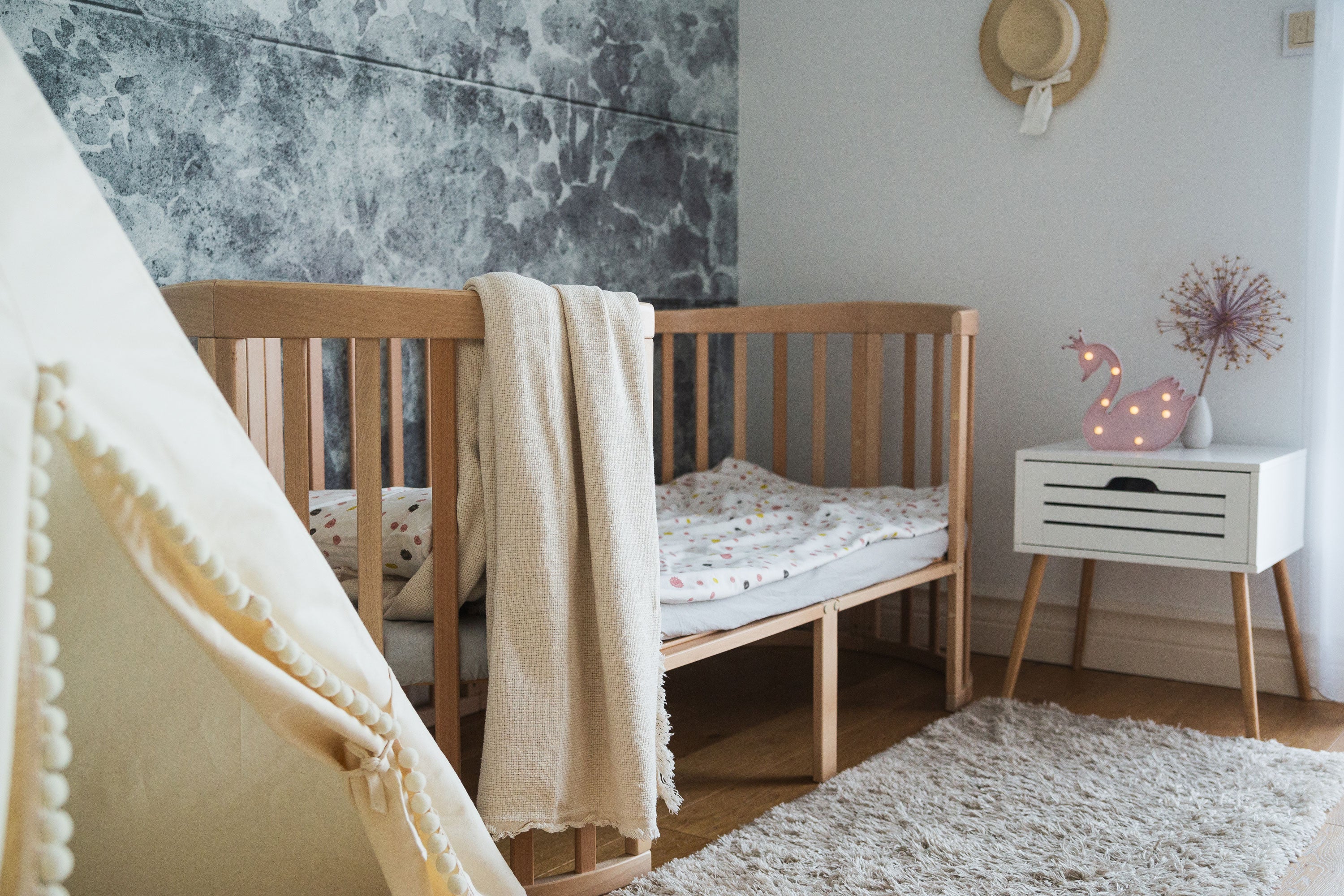 7in1 Babybett Oval Nature Bundle – inkl. Bett-Set, Matratze & Betthimmel