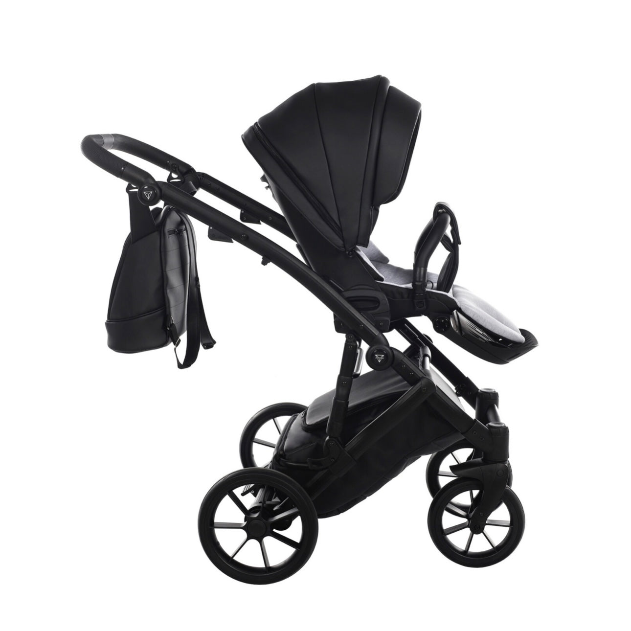 Espace Junama Eco 03