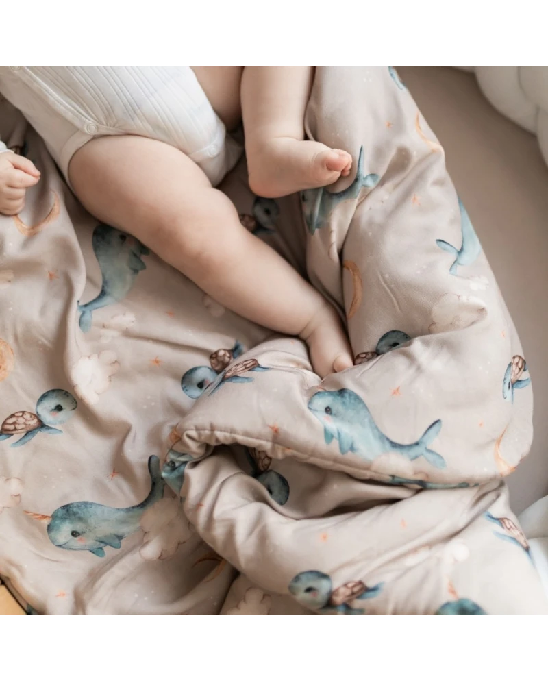 Bambus Decke & Kissen mit Füllung Wale Taupe