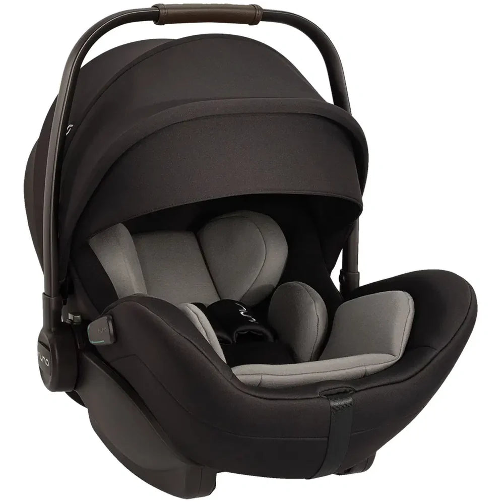 Nuna triv™ next bmw kollektion 4in1 Bundle inkl Arra Flex & Base Curv 360°