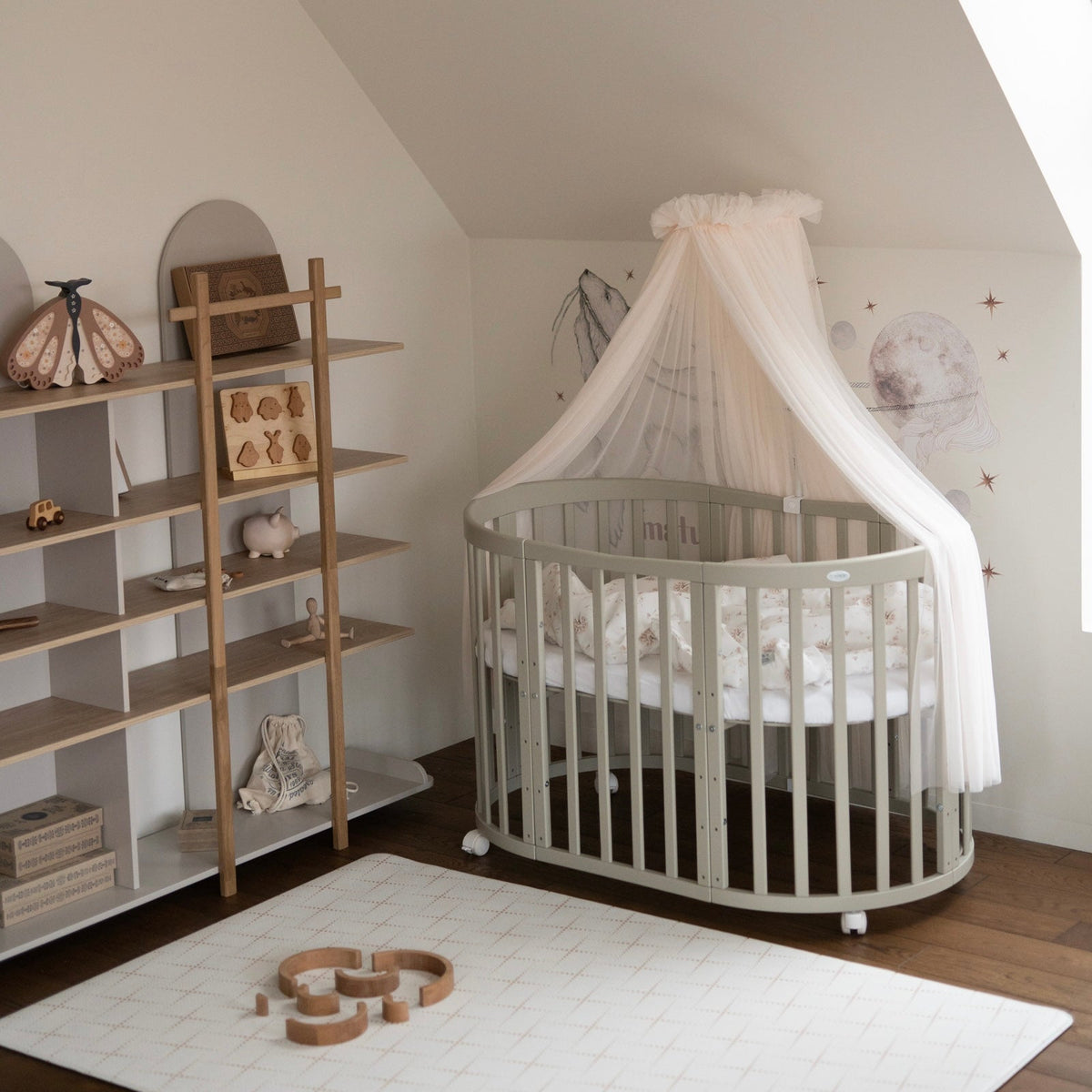 Lit Bébé 7en1 Ovale Olive – incluant Matelas
