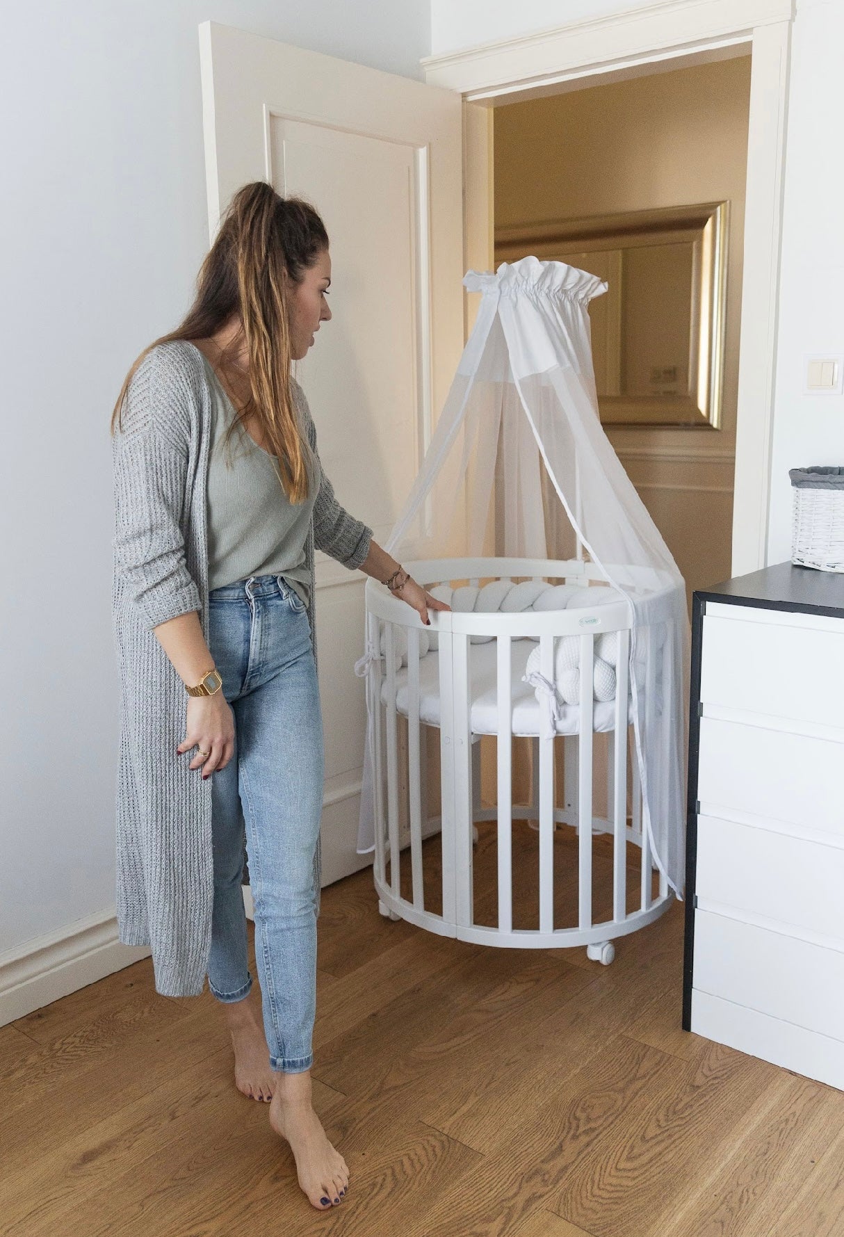 7in1 Babybett Oval Weiss Bundle – inkl. Bett-Set, Matratze & Betthimmel