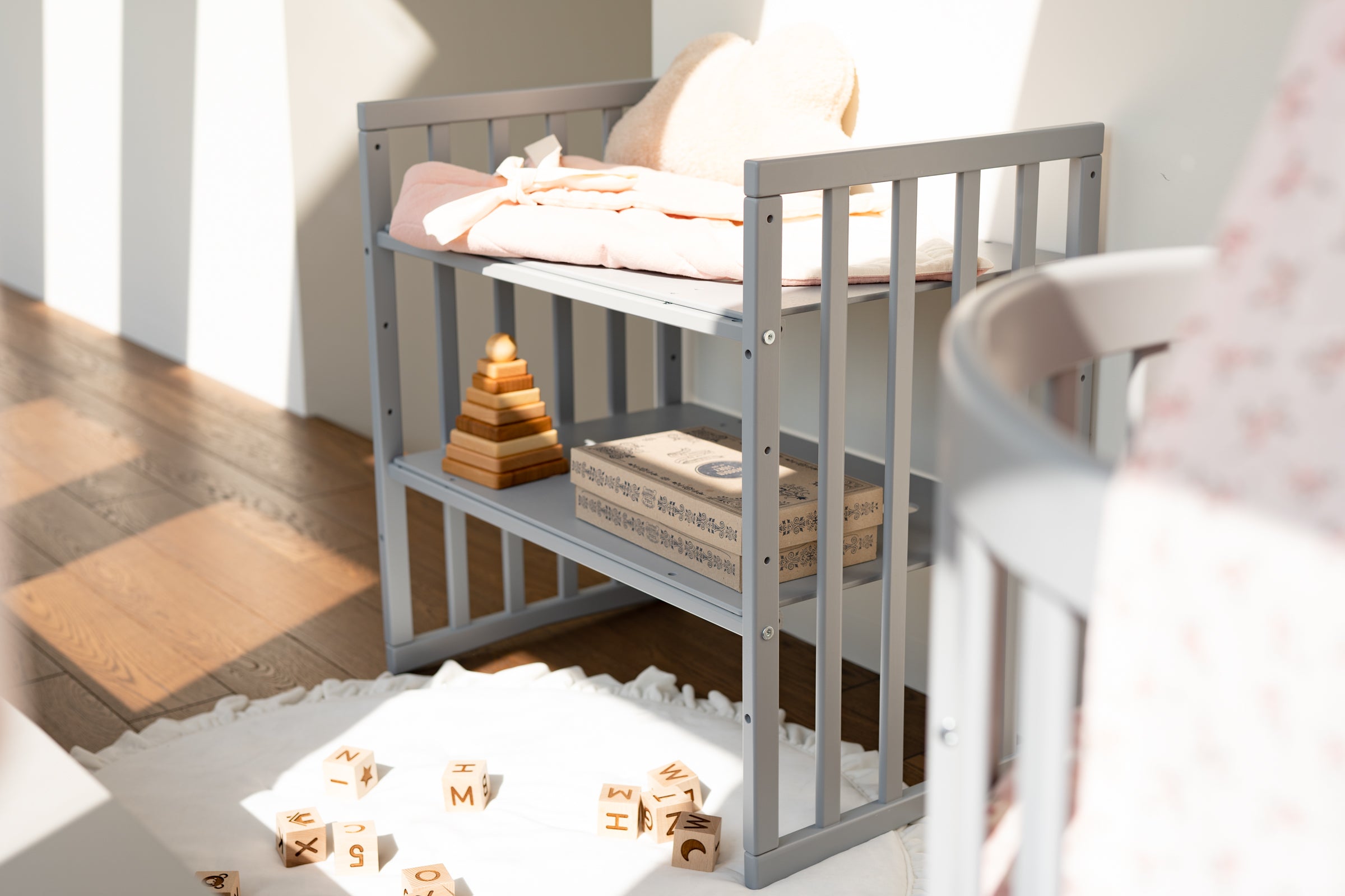 7in1 Babybett Oval Grau Bundle – inkl. Bett-Set, Matratze & Betthimmel
