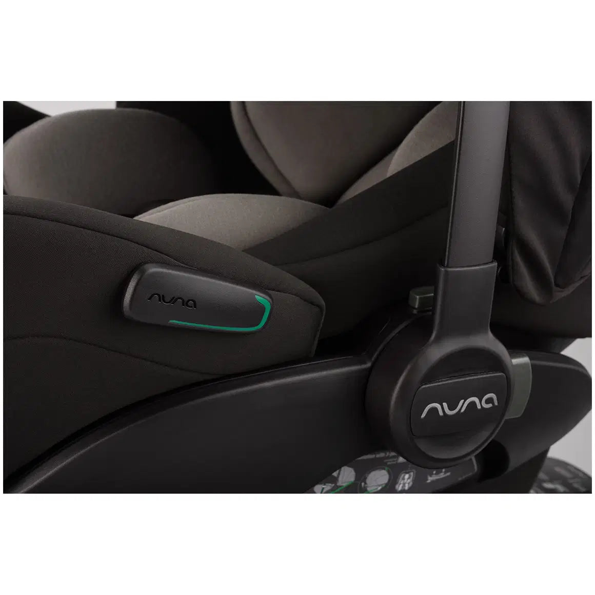 Nuna Mixx Next Caviar 3in1