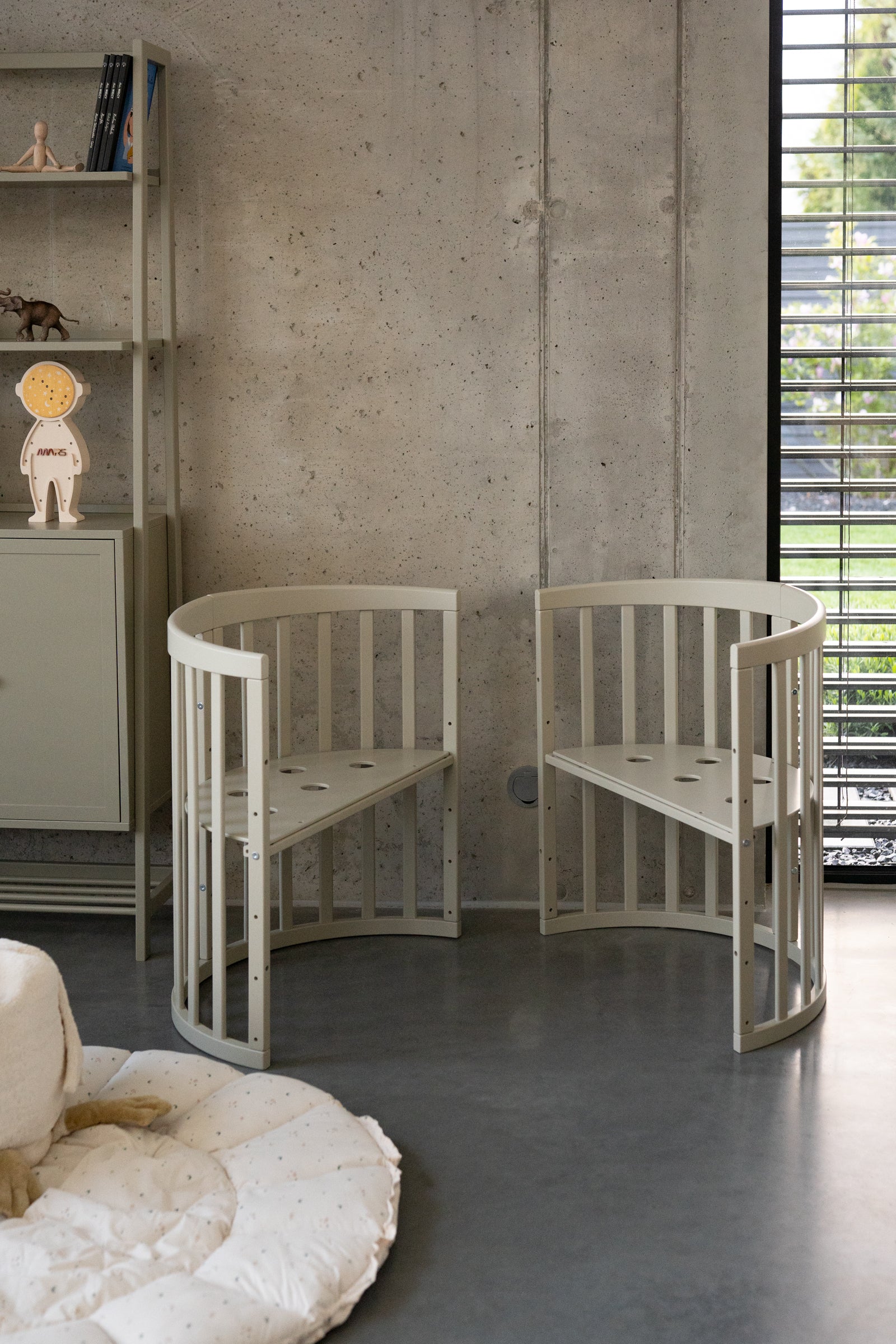 7in1 Babybett Oval Olive – inkl. Matratze