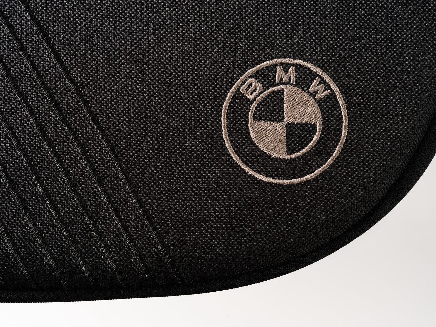 Nuna Bundle 4in1 mixx™ next bmw kollektion inkl Arra Flex & Base Curv 360°