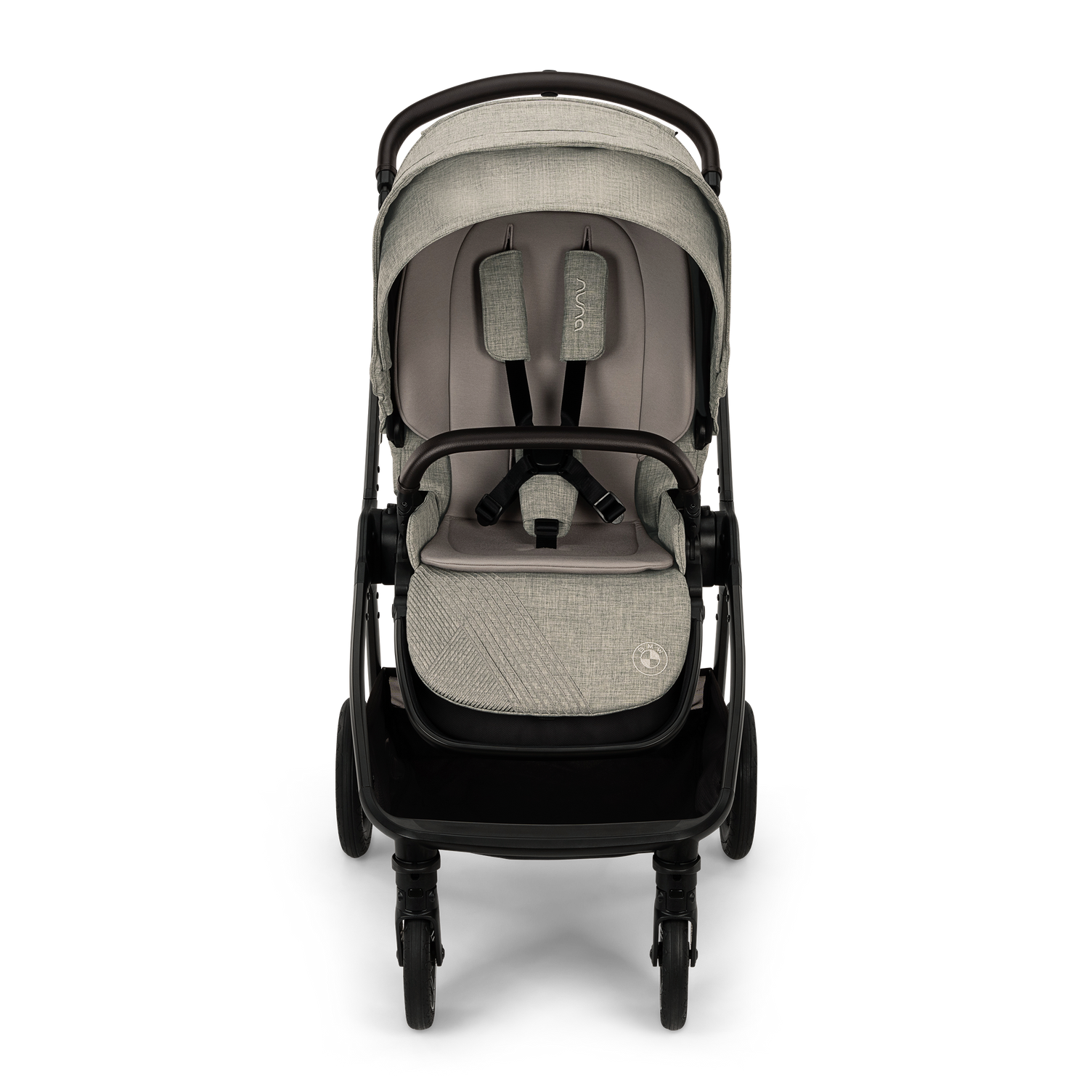 Nuna triv™ next bmw kollektion 4in1 Bundle inkl Arra Flex & Base Curv 360°