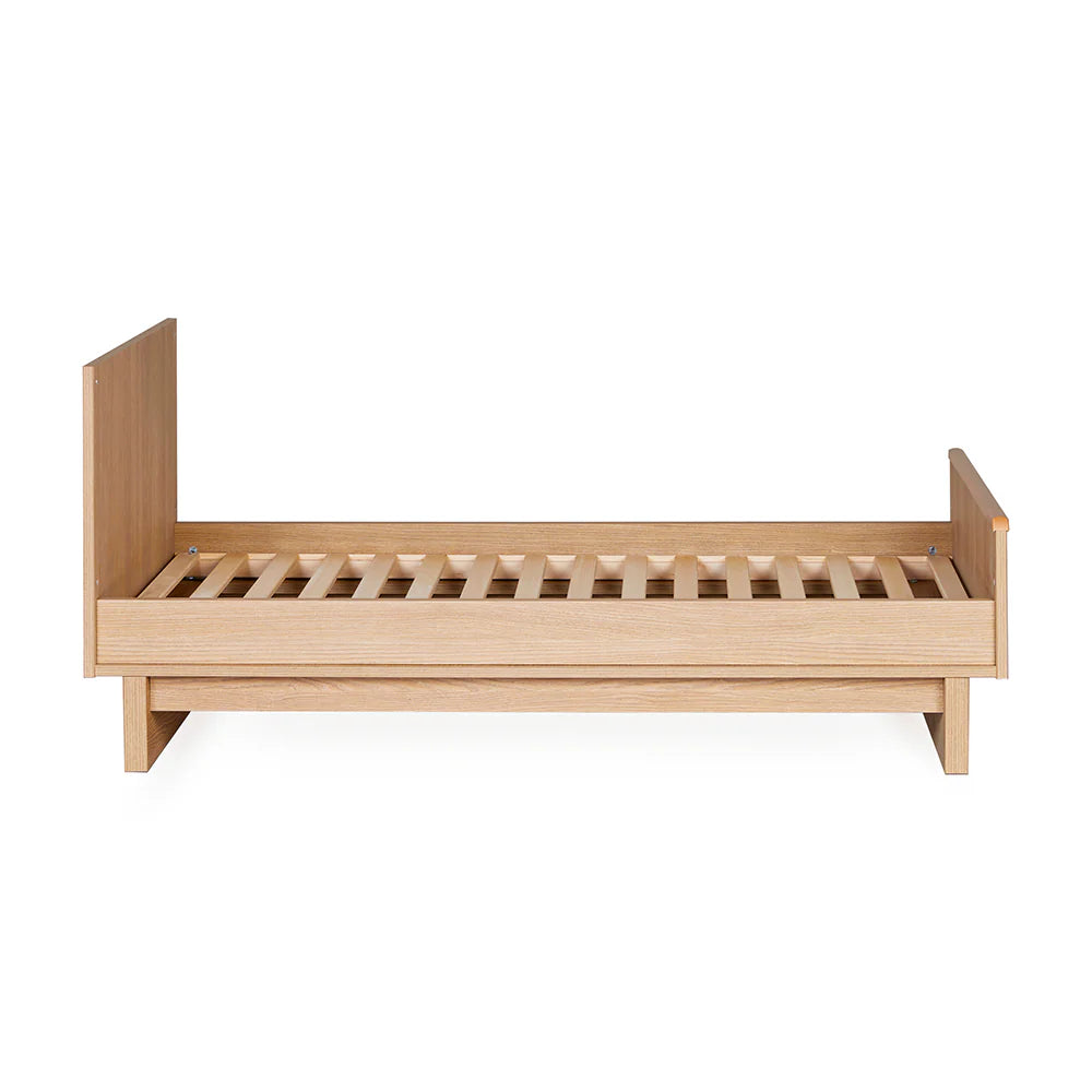Quax Babybett- und Kinderbett 70 x 140 'Kyo' Honey Ash