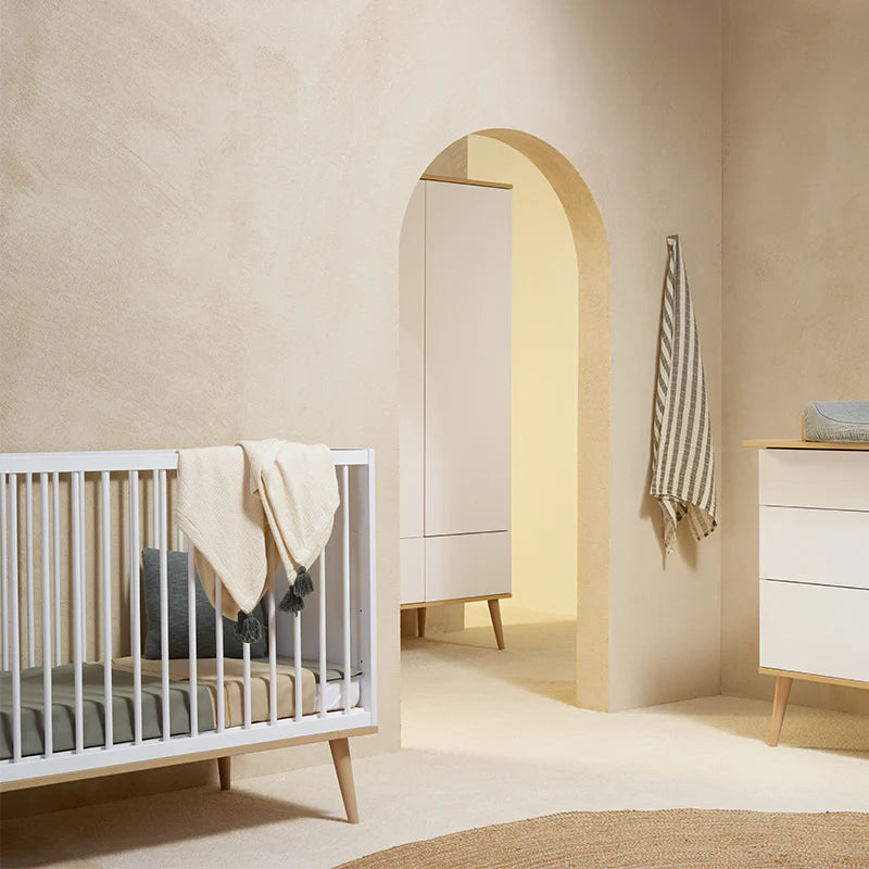 Quax Baby- und Kinderbett 70 x 140 'Flow' White