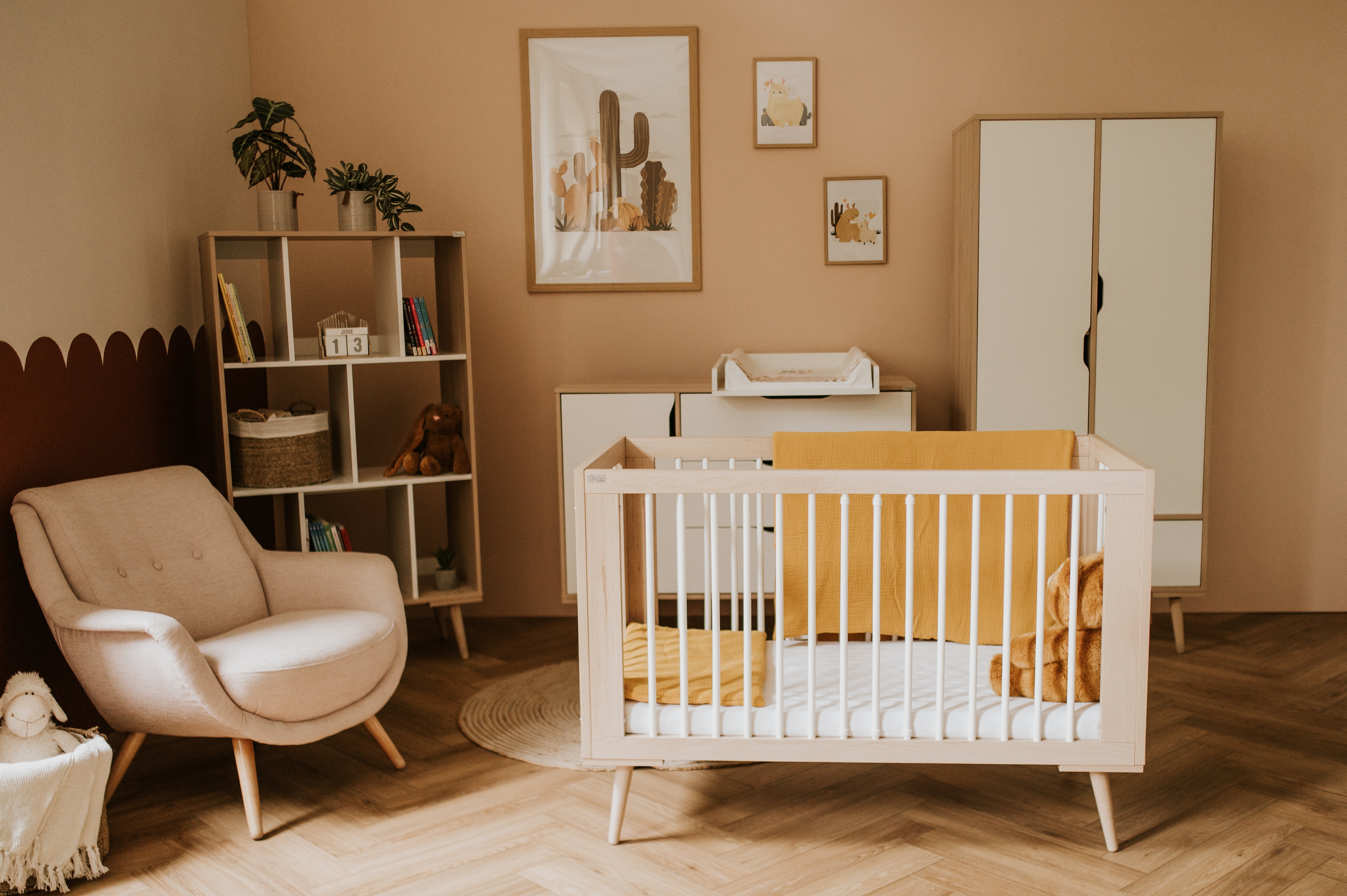 SOFIE 3-TEILIGES BABYZIMMER INKL. MATRATZE, BETTWÄSCHESET UND WICKELKISSEN