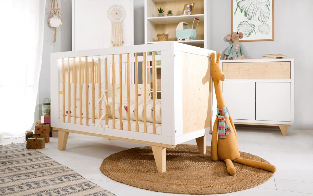 Lydia 3-TEILIGES BABYZIMMER INKL. MATRATZE, BETTWÄSCHESET UND WICKELKISSEN