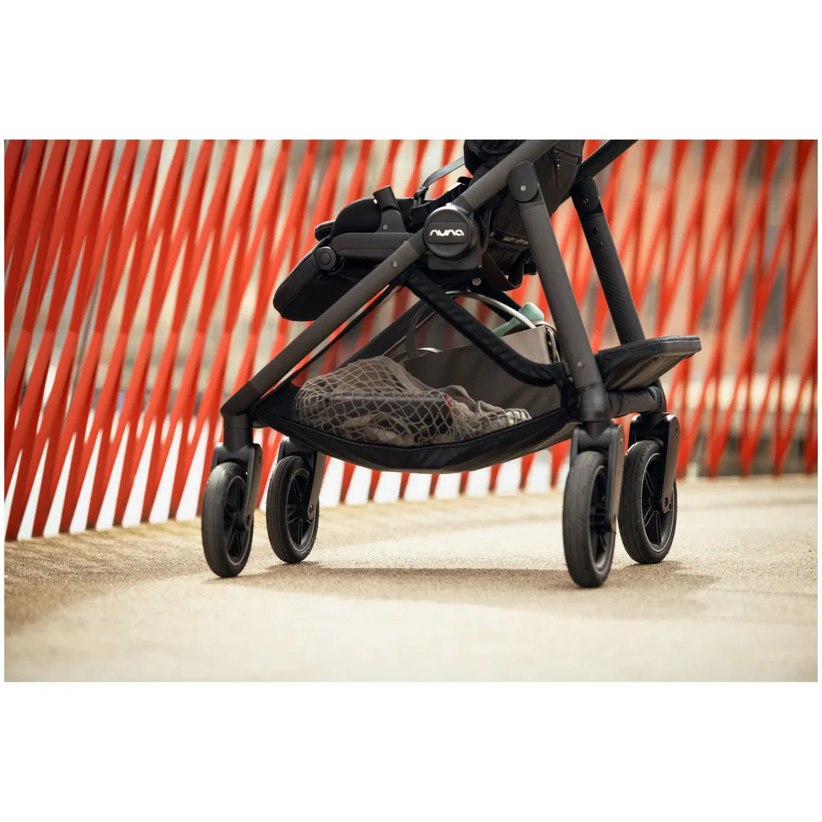 nuna swiv 4in1 caviar
