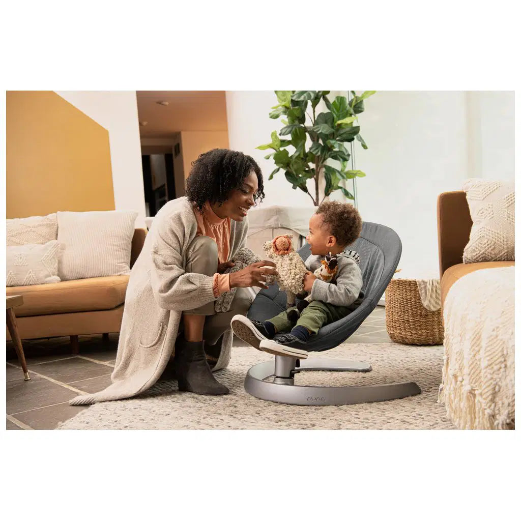 Nuna Babywippe leaf grow mit Spielbügel Teddy