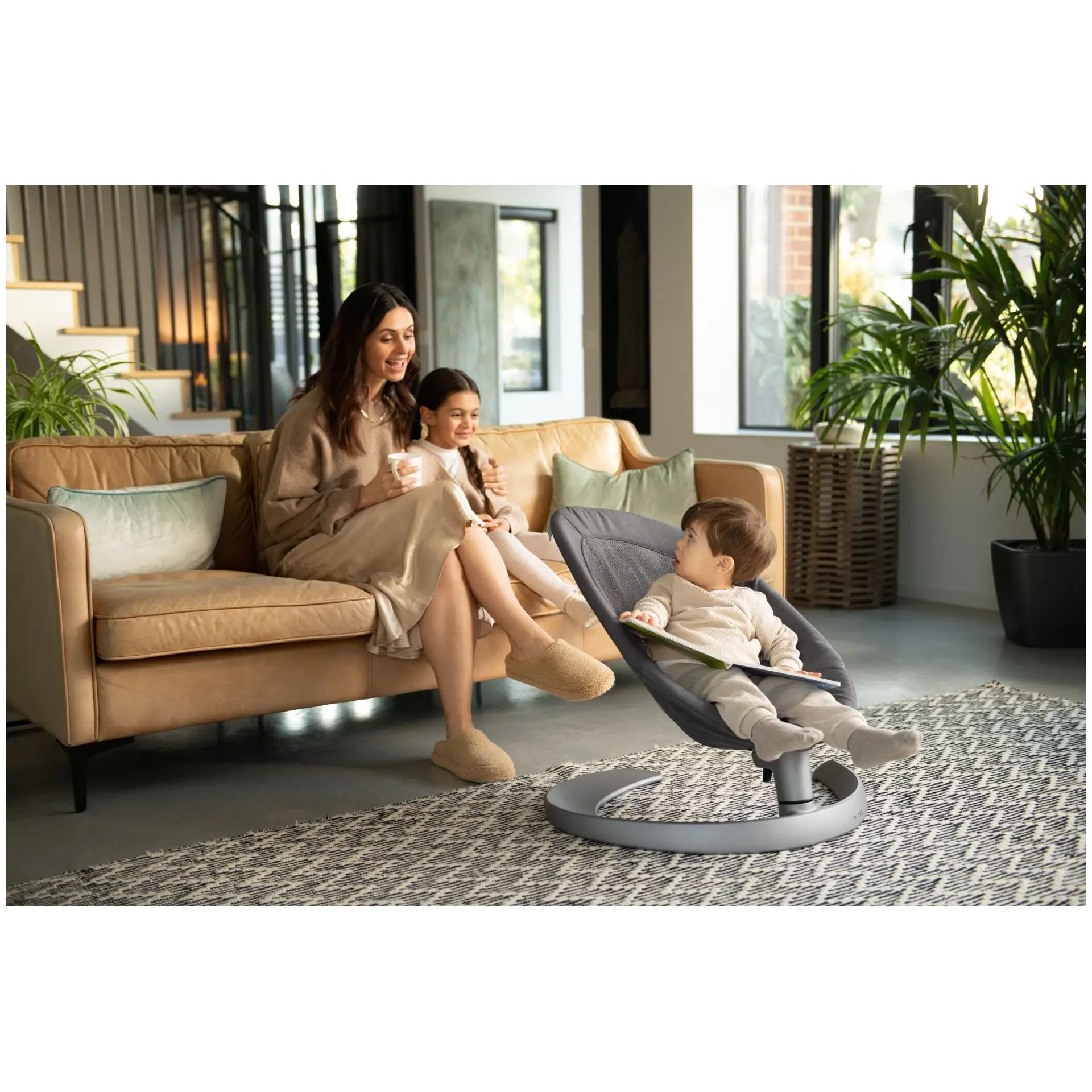 Nuna Babywippe leaf grow mit Spielbügel granite