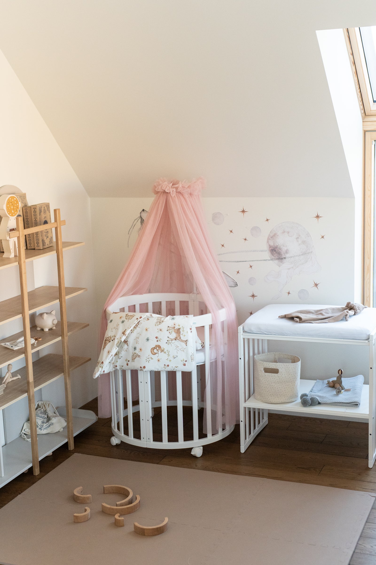Baldachin aus Tüll in Rosa + Baldachin-Gestell