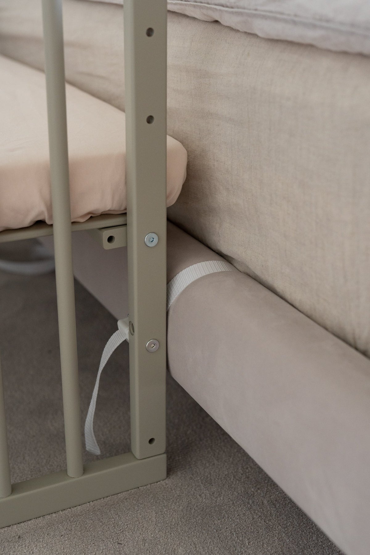 Lit Bébé 7en1 Quadi Olive – incluant Matelas