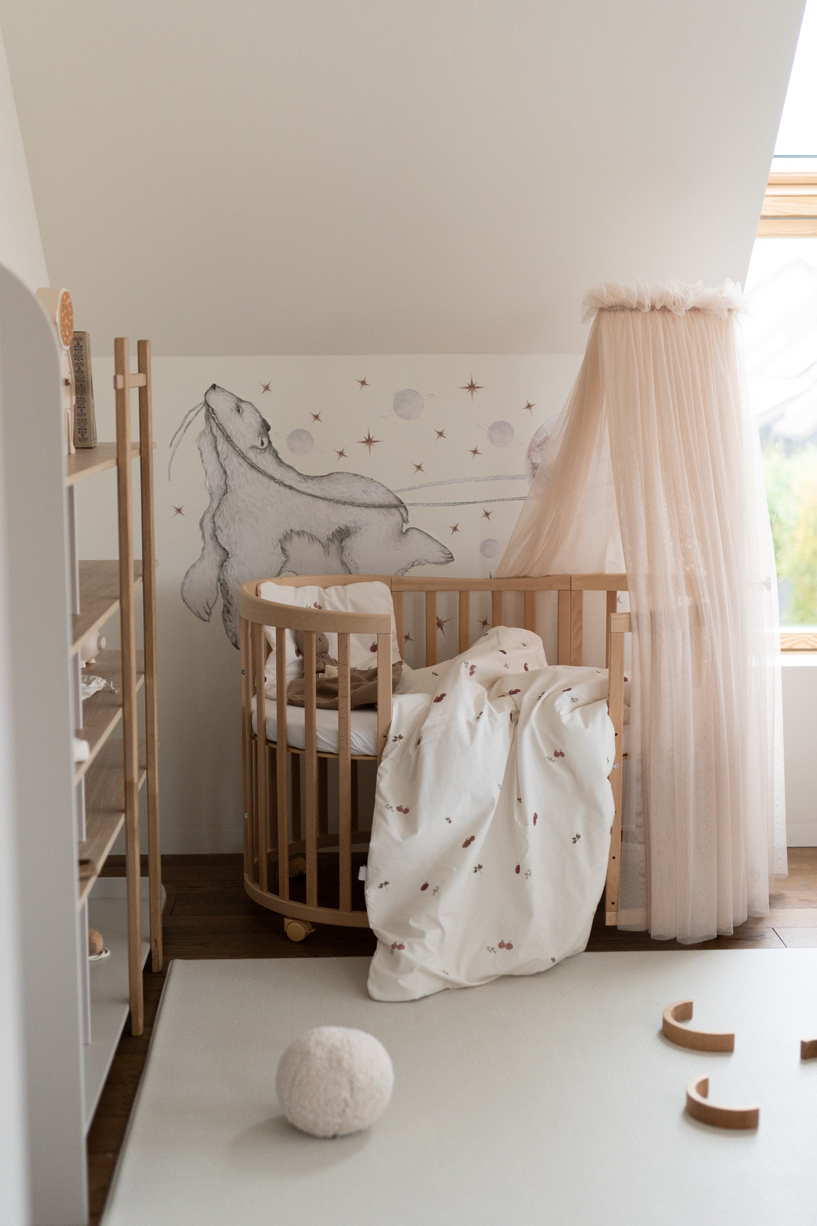 Baldachin aus Tüll in Beige + Baldachin-Gestell