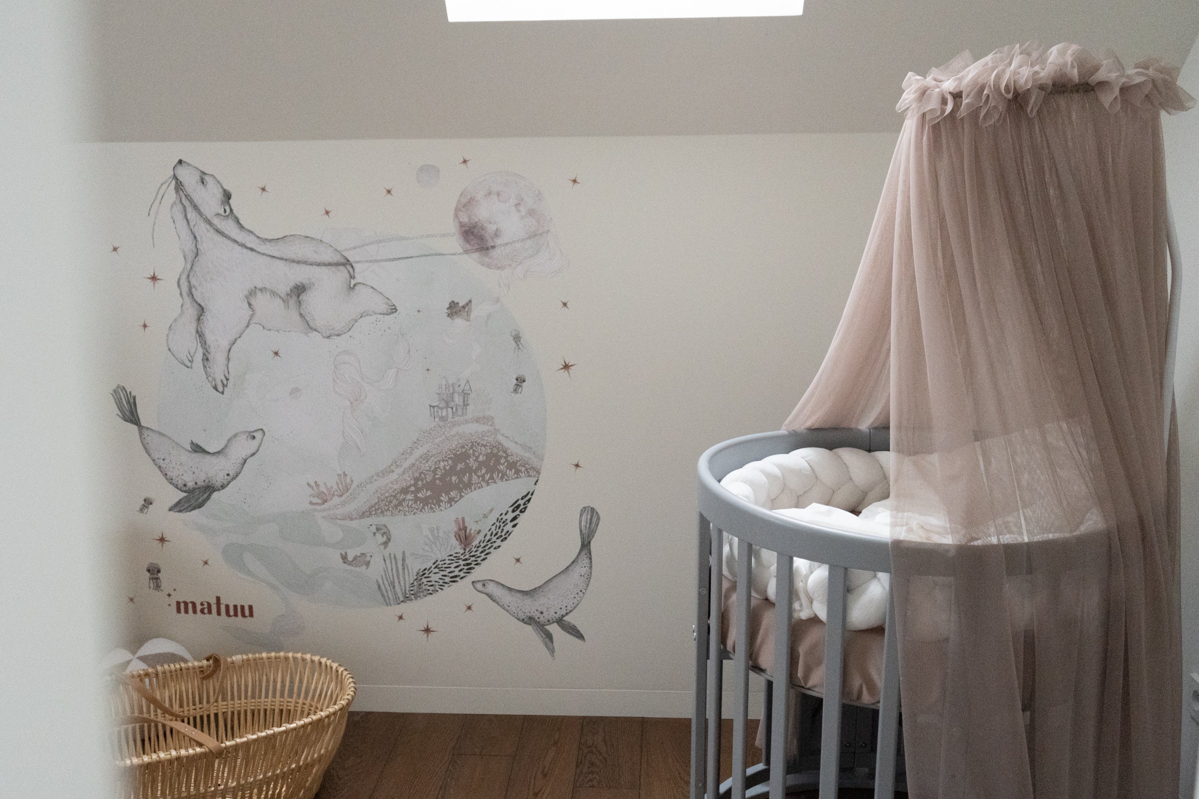Baldachin aus Tüll in Taupe + Baldachin-Gestell