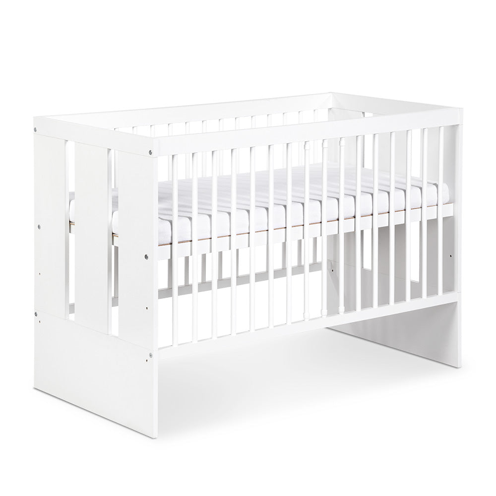 Paula 3-teiliges Babyzimmer inkl. Matratze, Bettwäscheset und Wickelkissen