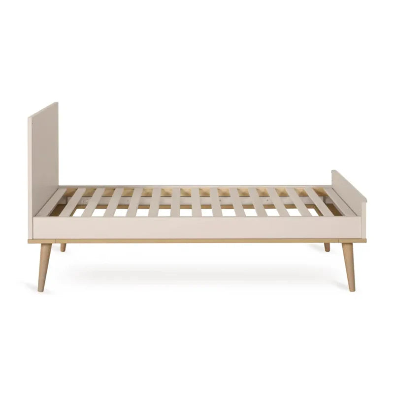 Quax Baby- und Kinderbett 70 x 140 'Flow' Clay