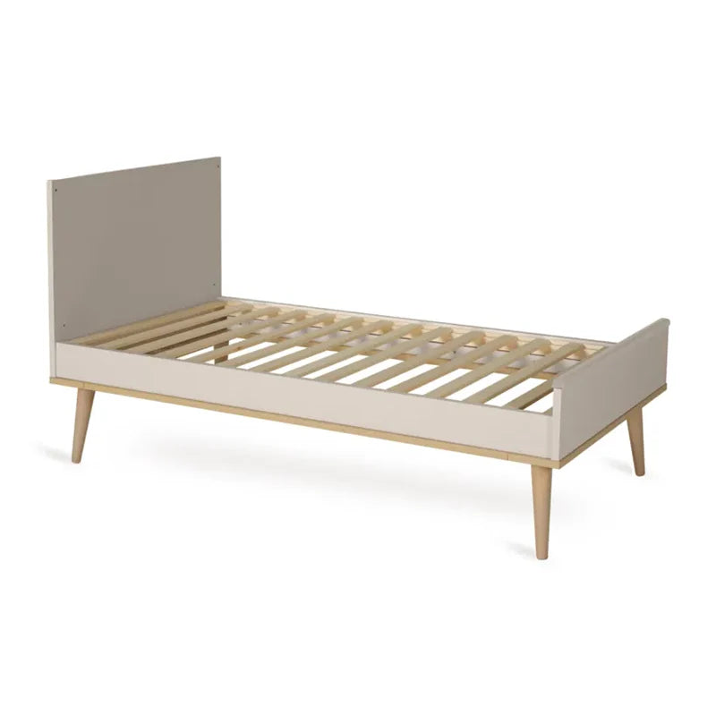 Quax Baby- und Kinderbett 70 x 140 'Flow' Clay