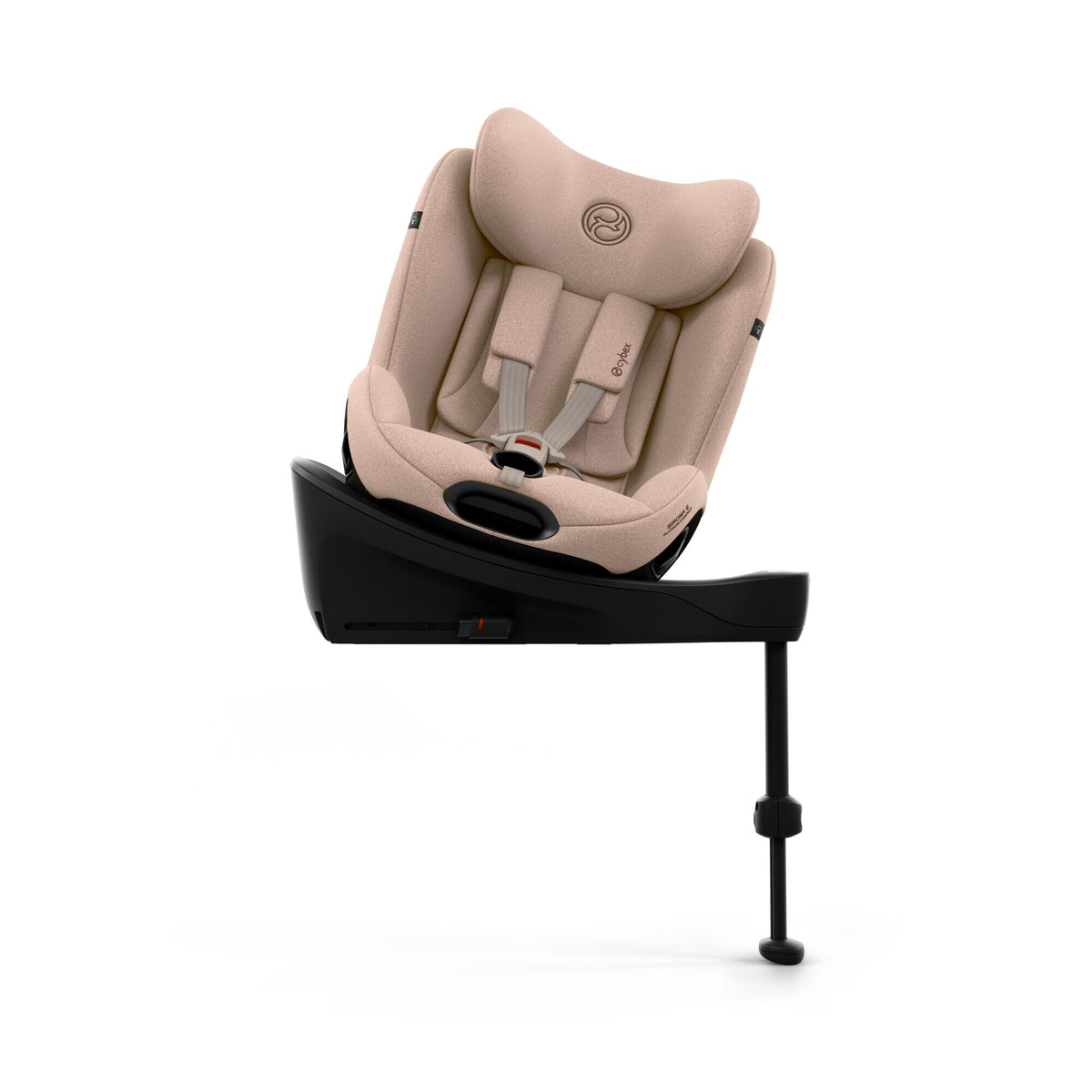 CYBEX Sirona Si Comfort Cozy Beige – zur Autotür gedreht zum Hineinsetzen