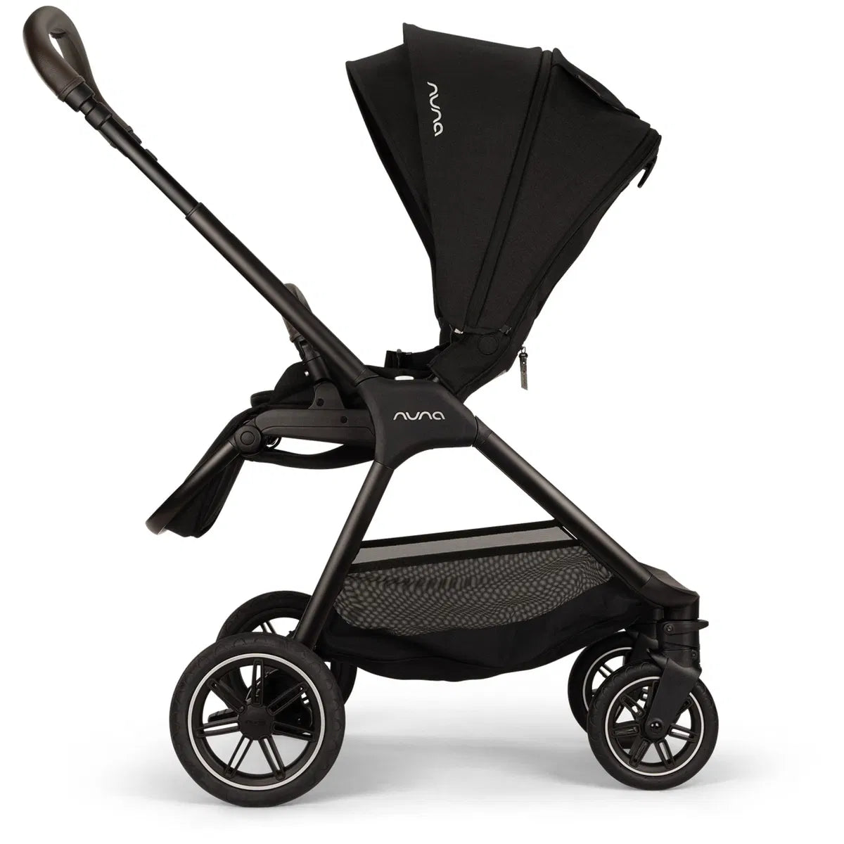 Nuna Triv Next 4in1 inkl Arra Flex & Base Curv Caviar