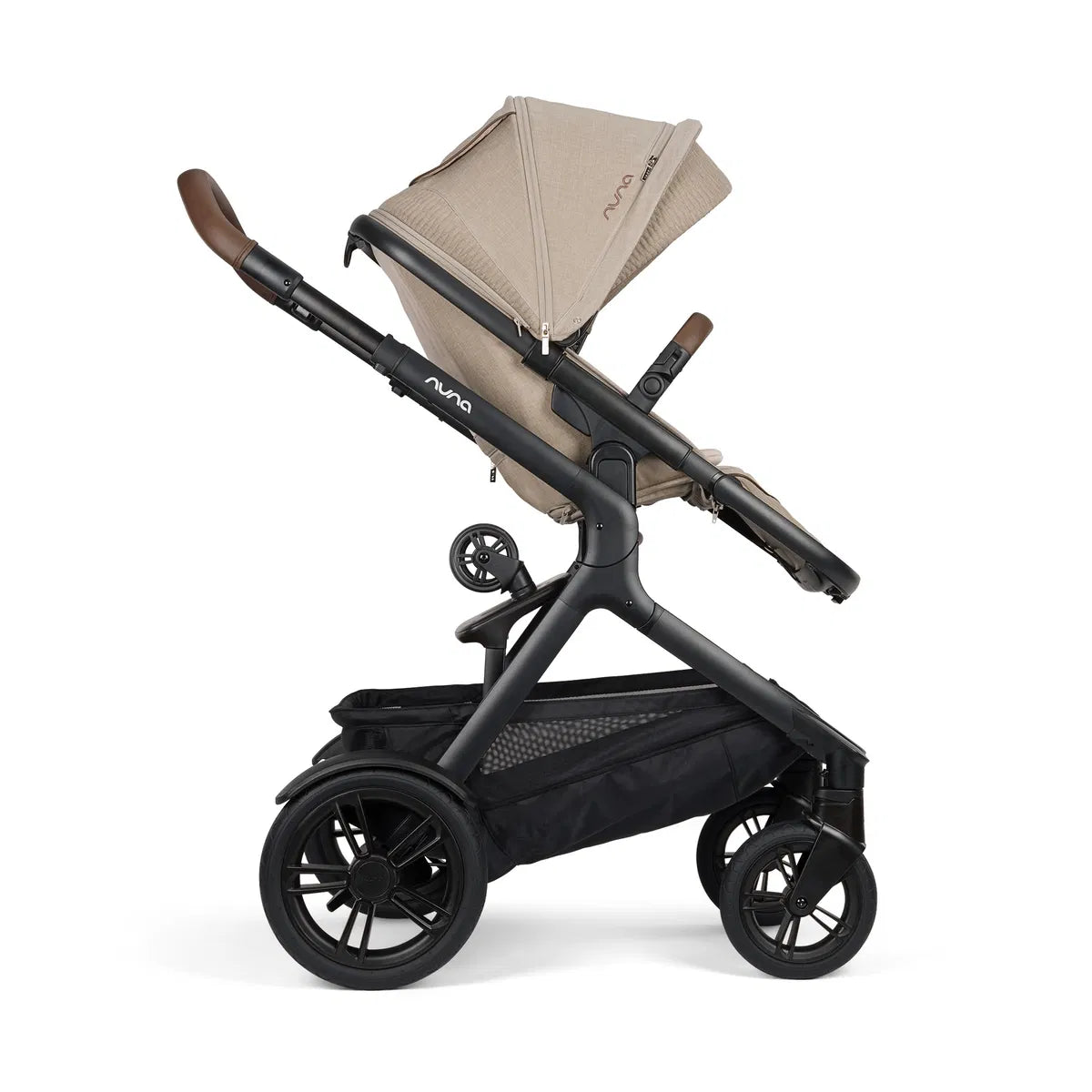Nuna Demi Next Cosmopolitan 4in1 Bundle inkl. Arra Flex & Base Next
