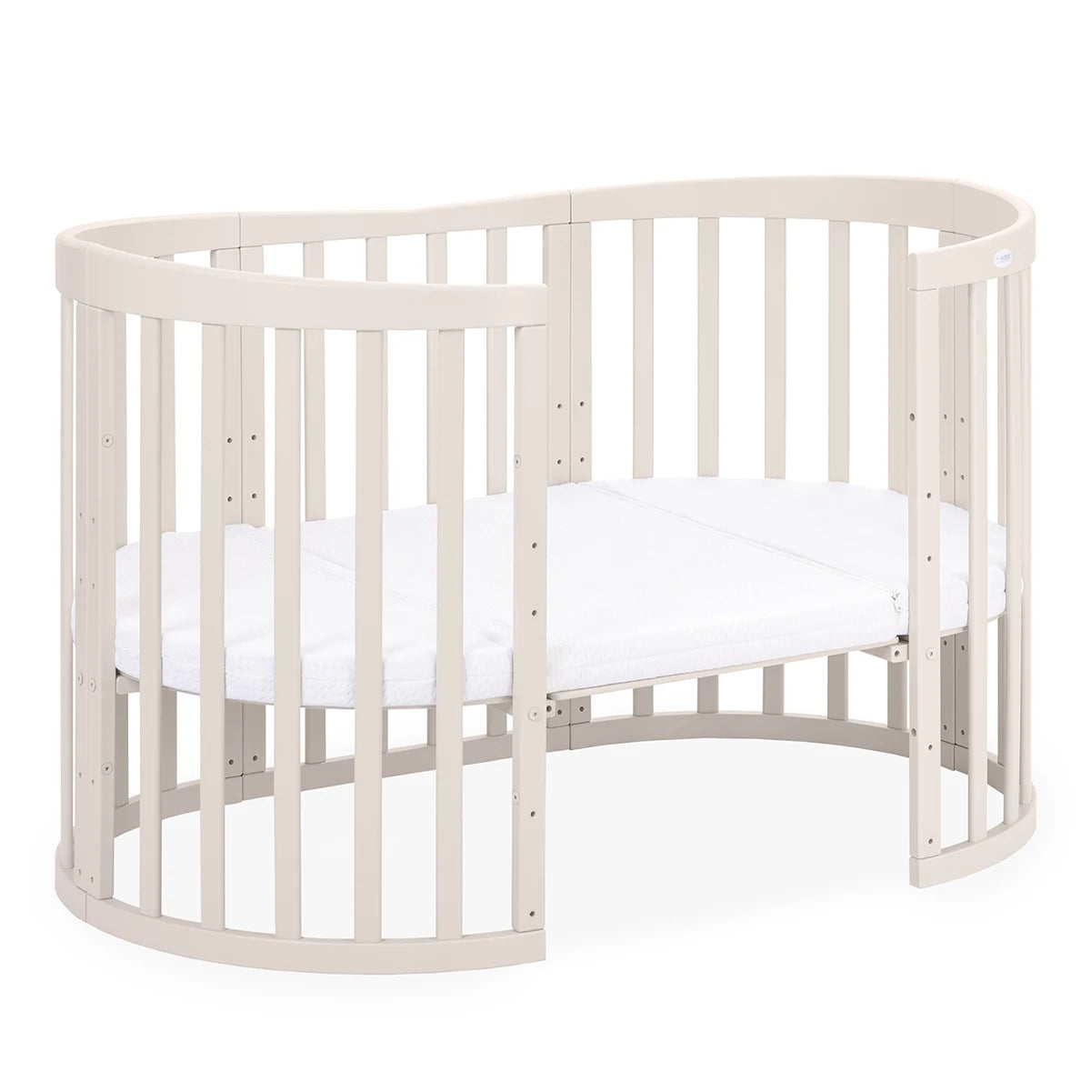 Oval Cashmere als Kinderbett mit Einstieg